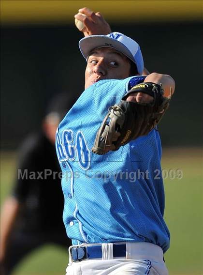 Thumbnail 3 in Norco vs. De La Salle (Anderson Bat Classic) photogallery.