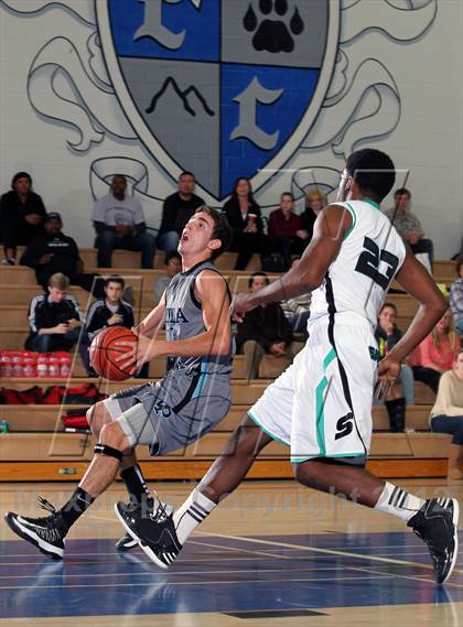 Thumbnail 2 in Villa Park vs Santiago (MaxPreps Holiday Classic) photogallery.
