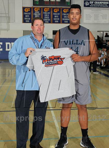 Thumbnail 3 in Villa Park vs Santiago (MaxPreps Holiday Classic) photogallery.