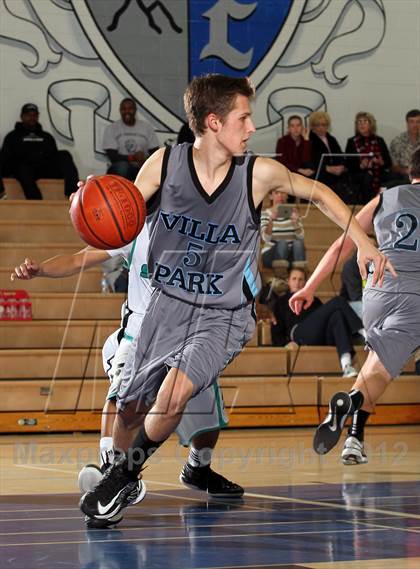 Thumbnail 2 in Villa Park vs Santiago (MaxPreps Holiday Classic) photogallery.