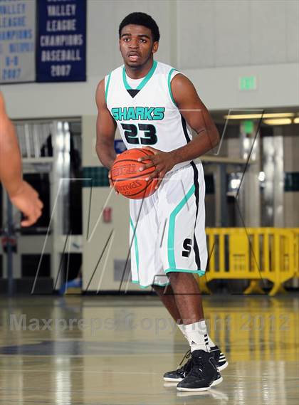 Thumbnail 2 in Villa Park vs Santiago (MaxPreps Holiday Classic) photogallery.