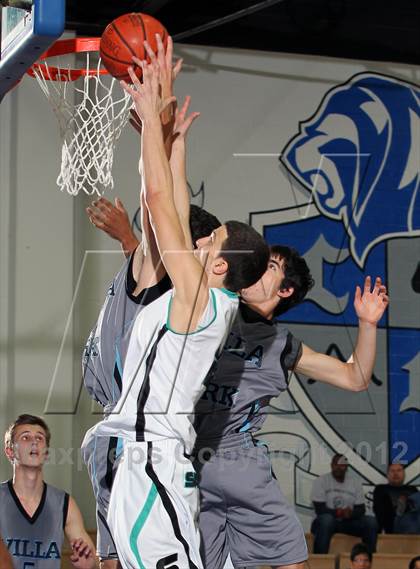 Thumbnail 2 in Villa Park vs Santiago (MaxPreps Holiday Classic) photogallery.