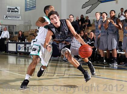 Thumbnail 2 in Villa Park vs Santiago (MaxPreps Holiday Classic) photogallery.