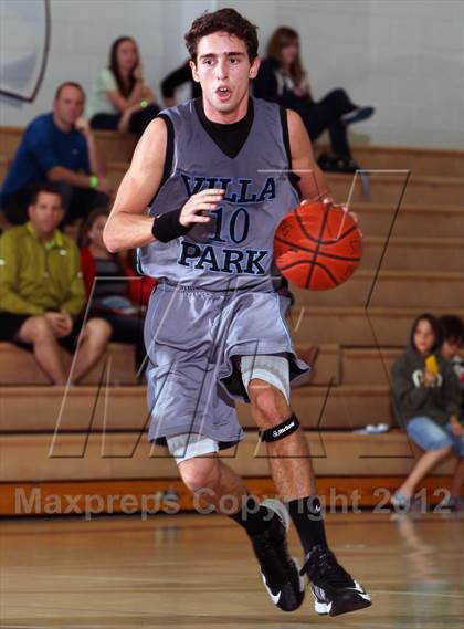 Thumbnail 2 in Villa Park vs Santiago (MaxPreps Holiday Classic) photogallery.