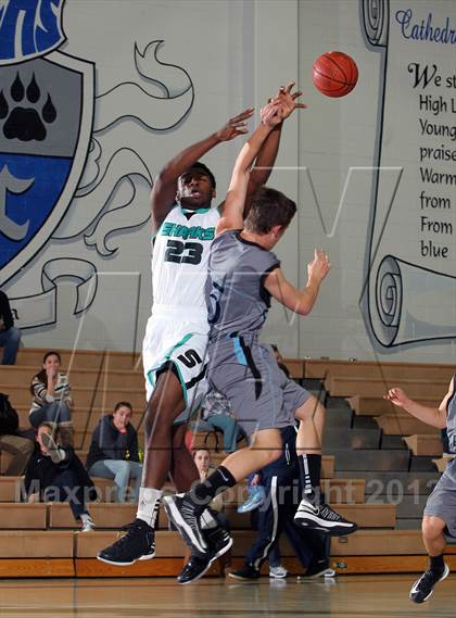 Thumbnail 1 in Villa Park vs Santiago (MaxPreps Holiday Classic) photogallery.