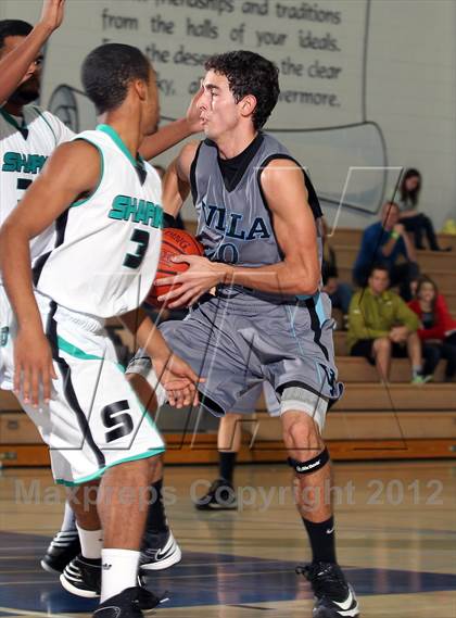 Thumbnail 2 in Villa Park vs Santiago (MaxPreps Holiday Classic) photogallery.