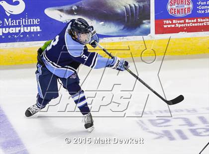 Thumbnail 1 in Seton Hall Prep vs. Bergen Catholic (Notre Dame New Year's Invitational Consolation) photogallery.