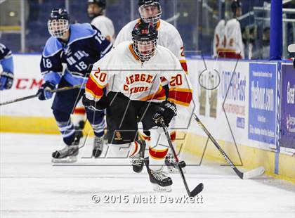 Thumbnail 1 in Seton Hall Prep vs. Bergen Catholic (Notre Dame New Year's Invitational Consolation) photogallery.