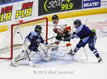 Thumbnail 3 in Seton Hall Prep vs. Bergen Catholic (Notre Dame New Year's Invitational Consolation) photogallery.