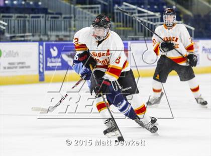 Thumbnail 2 in Seton Hall Prep vs. Bergen Catholic (Notre Dame New Year's Invitational Consolation) photogallery.