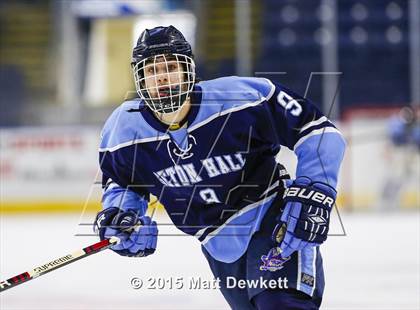 Thumbnail 1 in Seton Hall Prep vs. Bergen Catholic (Notre Dame New Year's Invitational Consolation) photogallery.