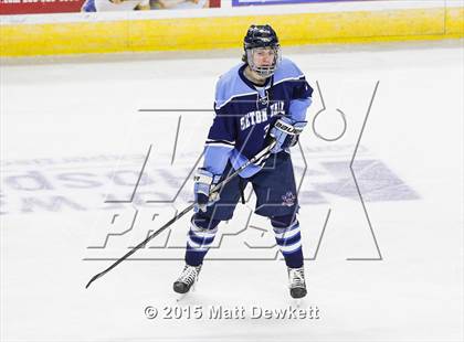 Thumbnail 1 in Seton Hall Prep vs. Bergen Catholic (Notre Dame New Year's Invitational Consolation) photogallery.