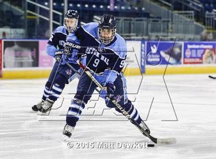 Thumbnail 3 in Seton Hall Prep vs. Bergen Catholic (Notre Dame New Year's Invitational Consolation) photogallery.