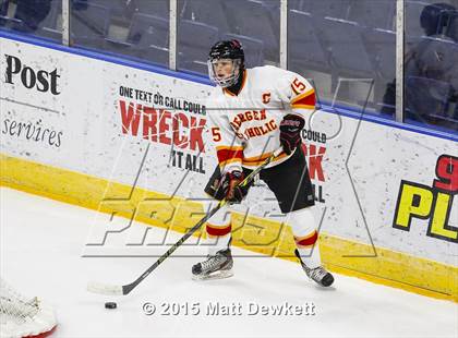 Thumbnail 2 in Seton Hall Prep vs. Bergen Catholic (Notre Dame New Year's Invitational Consolation) photogallery.