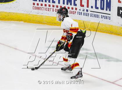 Thumbnail 3 in Seton Hall Prep vs. Bergen Catholic (Notre Dame New Year's Invitational Consolation) photogallery.
