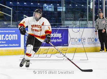 Thumbnail 2 in Seton Hall Prep vs. Bergen Catholic (Notre Dame New Year's Invitational Consolation) photogallery.