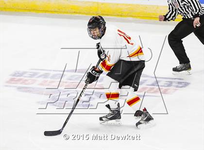 Thumbnail 3 in Seton Hall Prep vs. Bergen Catholic (Notre Dame New Year's Invitational Consolation) photogallery.