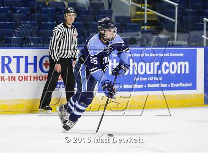 Thumbnail 3 in Seton Hall Prep vs. Bergen Catholic (Notre Dame New Year's Invitational Consolation) photogallery.