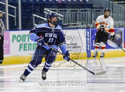 Thumbnail 1 in Seton Hall Prep vs. Bergen Catholic (Notre Dame New Year's Invitational Consolation) photogallery.