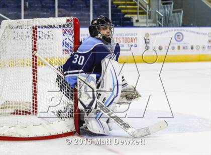 Thumbnail 2 in Seton Hall Prep vs. Bergen Catholic (Notre Dame New Year's Invitational Consolation) photogallery.