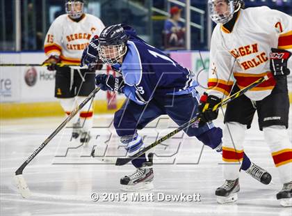 Thumbnail 3 in Seton Hall Prep vs. Bergen Catholic (Notre Dame New Year's Invitational Consolation) photogallery.