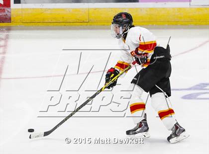 Thumbnail 3 in Seton Hall Prep vs. Bergen Catholic (Notre Dame New Year's Invitational Consolation) photogallery.