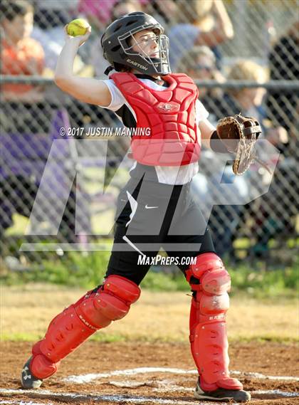 Thumbnail 3 in Bauxite vs. Jacksonville photogallery.