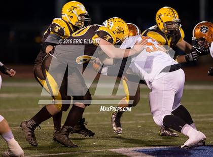 Thumbnail 2 in Sharon vs Titusville (PIAA D10 AAA Semifinal) photogallery.