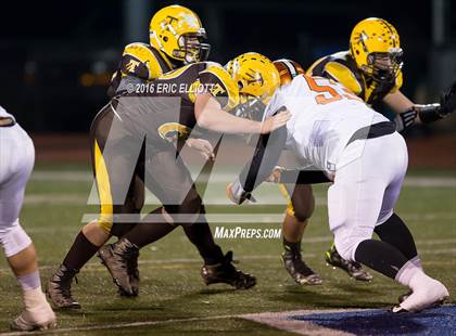 Thumbnail 1 in Sharon vs Titusville (PIAA D10 AAA Semifinal) photogallery.