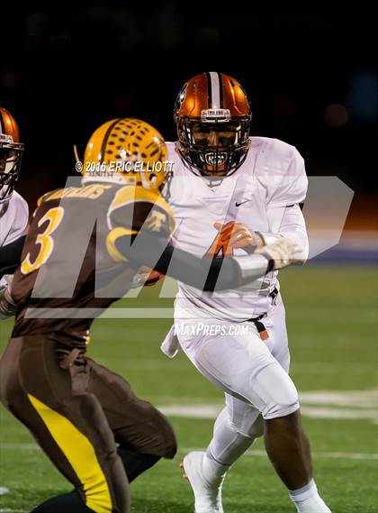 Thumbnail 2 in Sharon vs Titusville (PIAA D10 AAA Semifinal) photogallery.
