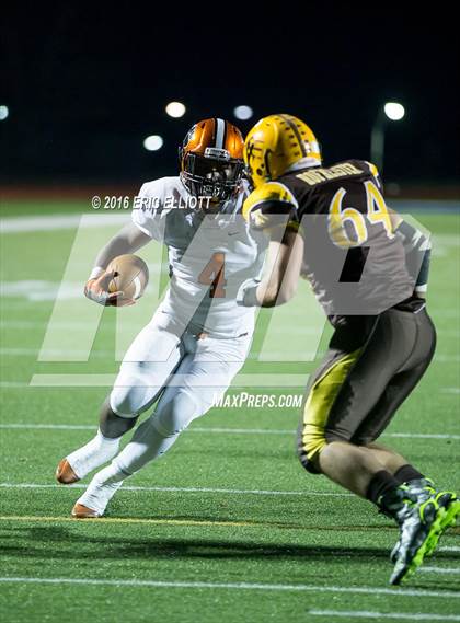 Thumbnail 2 in Sharon vs Titusville (PIAA D10 AAA Semifinal) photogallery.