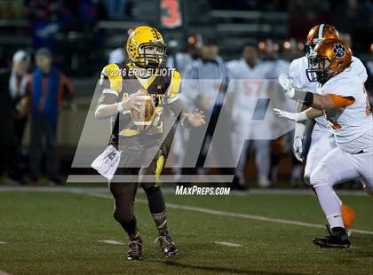 Thumbnail 3 in Sharon vs Titusville (PIAA D10 AAA Semifinal) photogallery.