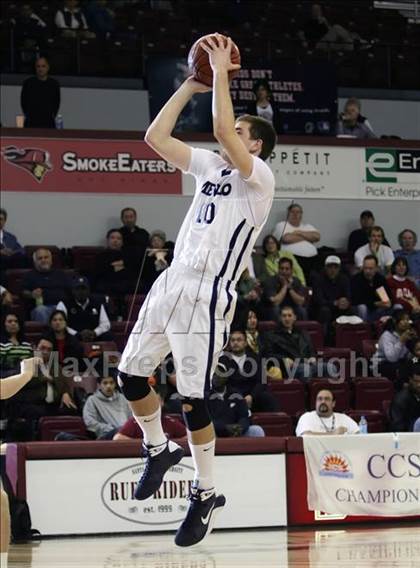 Thumbnail 1 in Sacred Heart Prep vs. Menlo (CIF CCS D4 Final) photogallery.