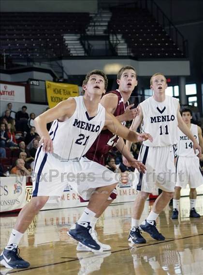 Thumbnail 2 in Sacred Heart Prep vs. Menlo (CIF CCS D4 Final) photogallery.