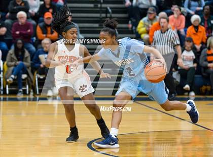 Thumbnail 1 in Edwardsville vs Belleville East (IHSA 4A Regional Playoff) photogallery.