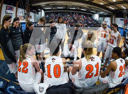 Thumbnail 1 in Edwardsville vs Belleville East (IHSA 4A Regional Playoff) photogallery.