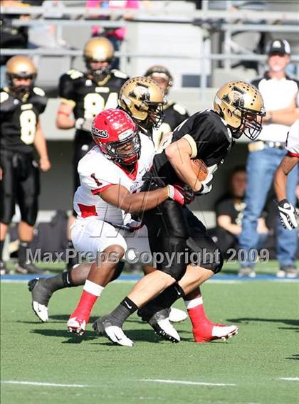 Thumbnail 1 in Abilene vs. Cedar Hill (Texas 5A Region I Playoffs) photogallery.