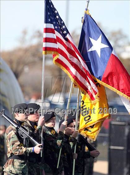 Thumbnail 2 in Abilene vs. Cedar Hill (Texas 5A Region I Playoffs) photogallery.