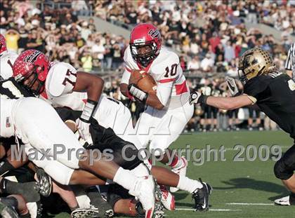 Thumbnail 1 in Abilene vs. Cedar Hill (Texas 5A Region I Playoffs) photogallery.