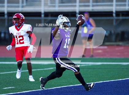 Thumbnail 3 in Pike @ Ben Davis photogallery.