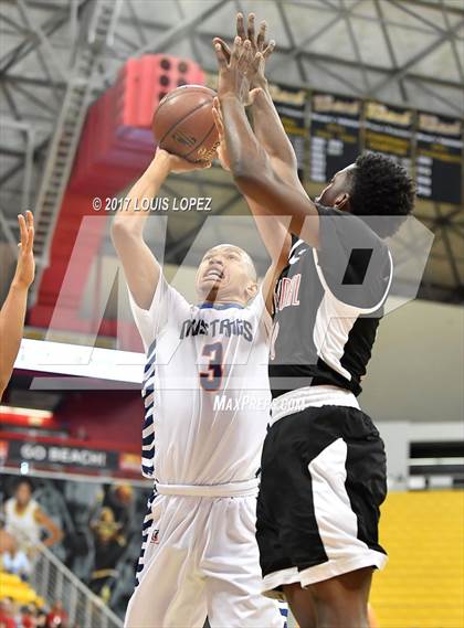 Thumbnail 3 in Centennial @ Roosevelt ( CIF DIV 1 Southern Regional Final) photogallery.