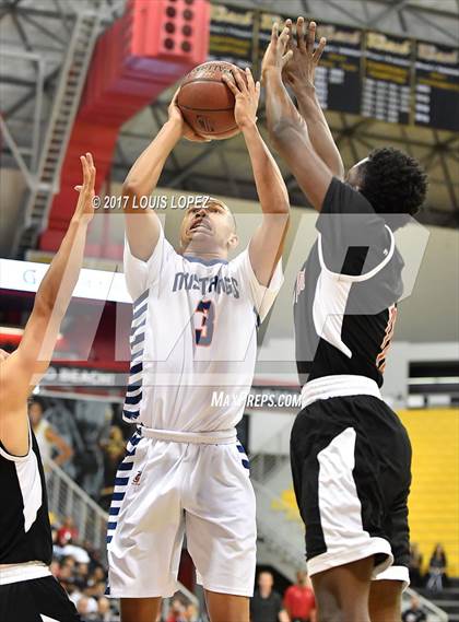 Thumbnail 2 in Centennial @ Roosevelt ( CIF DIV 1 Southern Regional Final) photogallery.