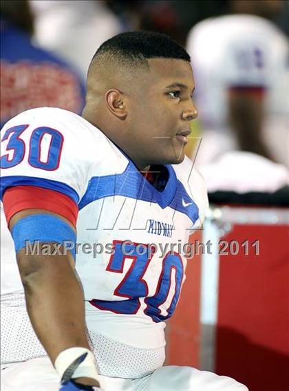 Thumbnail 2 in Midway vs. Tyler (4A Division 1 Semifinal) photogallery.