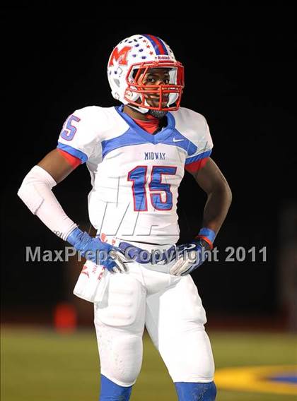 Thumbnail 3 in Midway vs. Tyler (4A Division 1 Semifinal) photogallery.