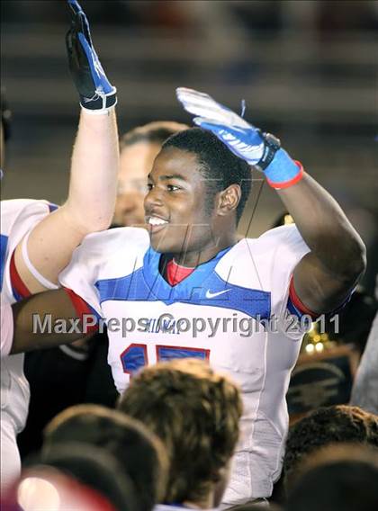 Thumbnail 2 in Midway vs. Tyler (4A Division 1 Semifinal) photogallery.