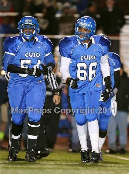 Thumbnail 2 in Midway vs. Tyler (4A Division 1 Semifinal) photogallery.