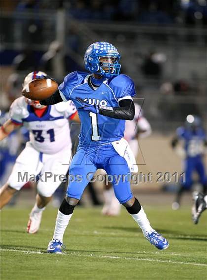 Thumbnail 3 in Midway vs. Tyler (4A Division 1 Semifinal) photogallery.