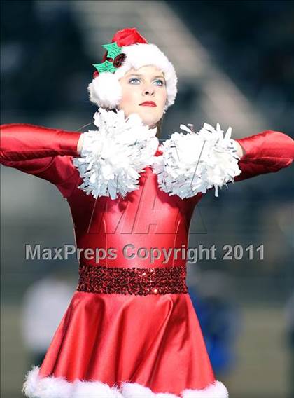 Thumbnail 1 in Midway vs. Tyler (4A Division 1 Semifinal) photogallery.