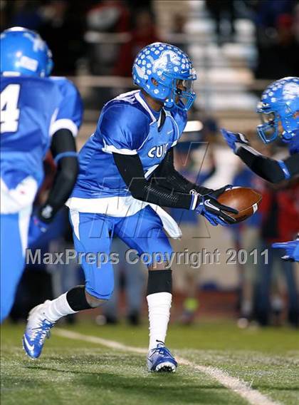 Thumbnail 1 in Midway vs. Tyler (4A Division 1 Semifinal) photogallery.