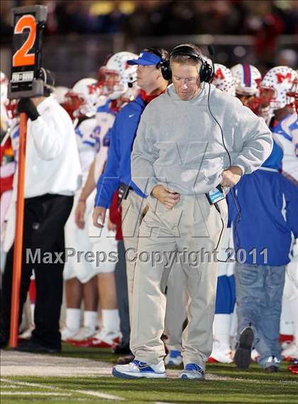 Thumbnail 1 in Midway vs. Tyler (4A Division 1 Semifinal) photogallery.